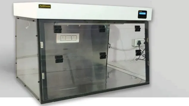 PCR Cabinet Workstation